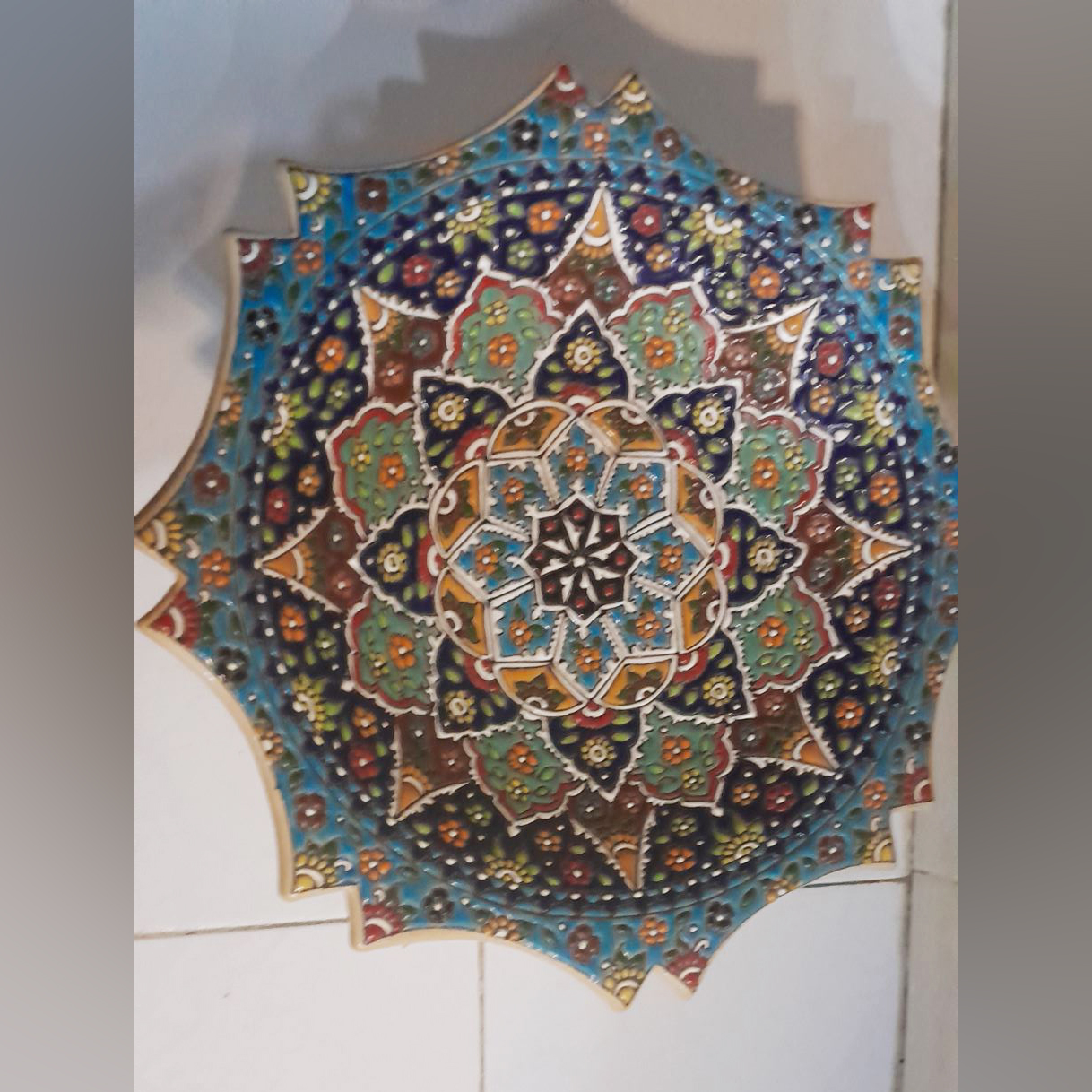 میناکاری روی سفال 